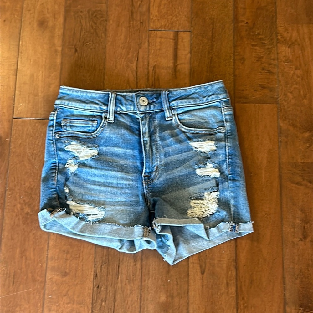 AE stretchy ripped shorts